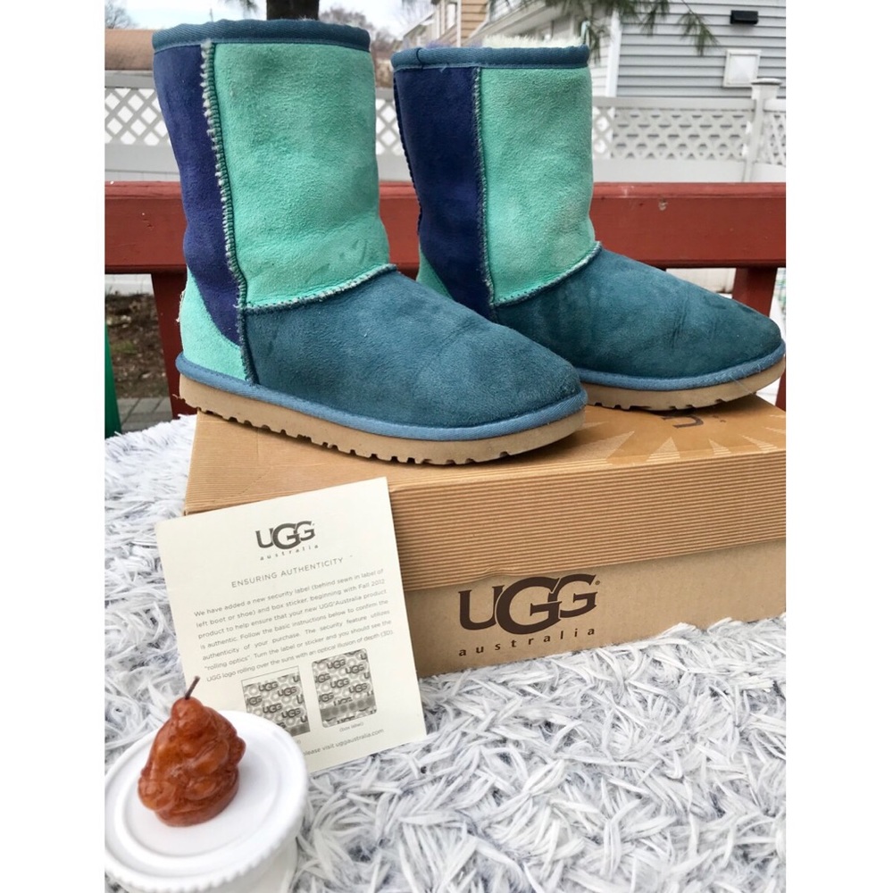 Size 2 Kids Classic Patchwork Boots Green & Blue